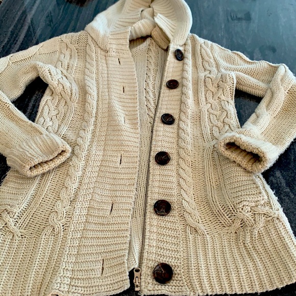 Venus cardigan - Picture 1 of 6